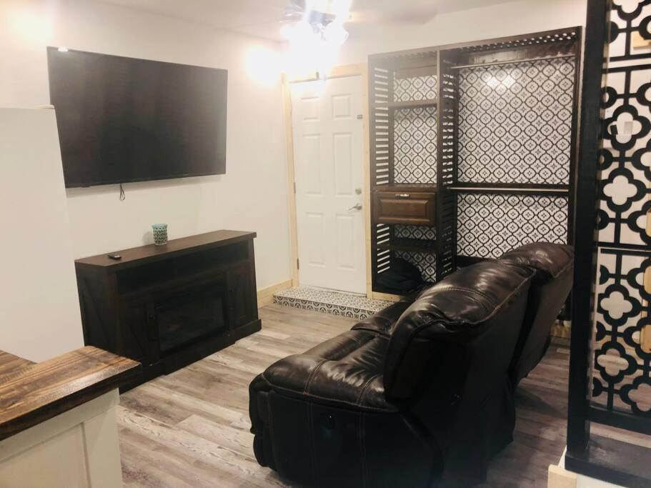Adorable French Style - 1 Bedroom. Fernandina Beach